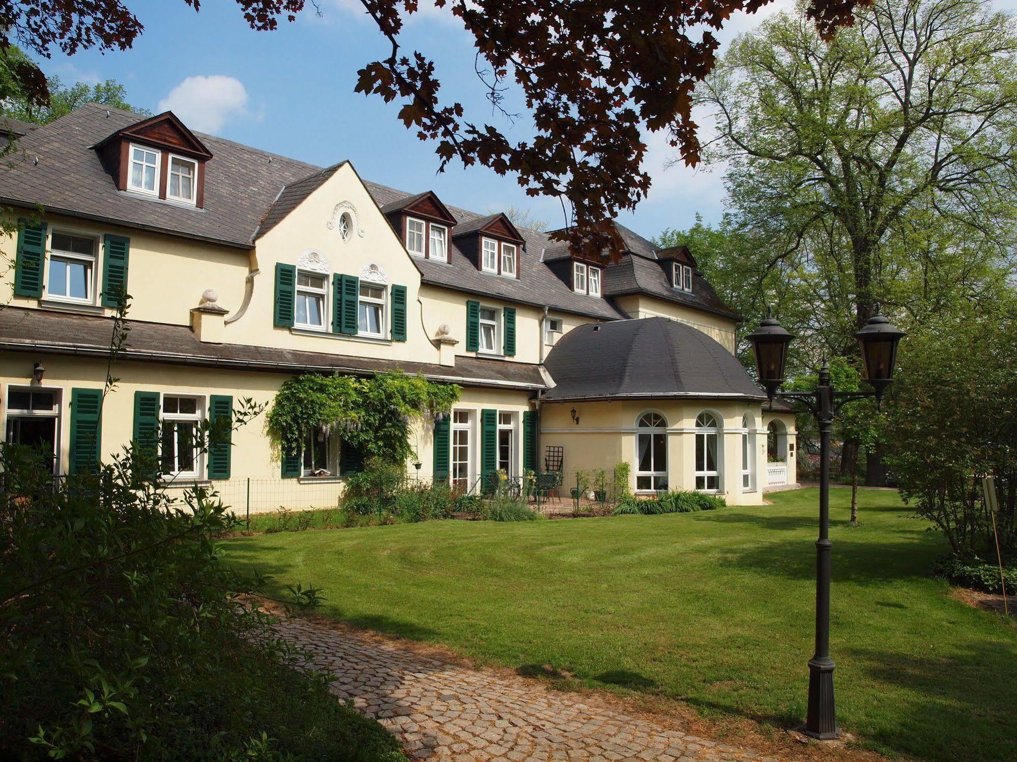 Hotel & Restaurant Bellevue Schmoelln Exterior foto