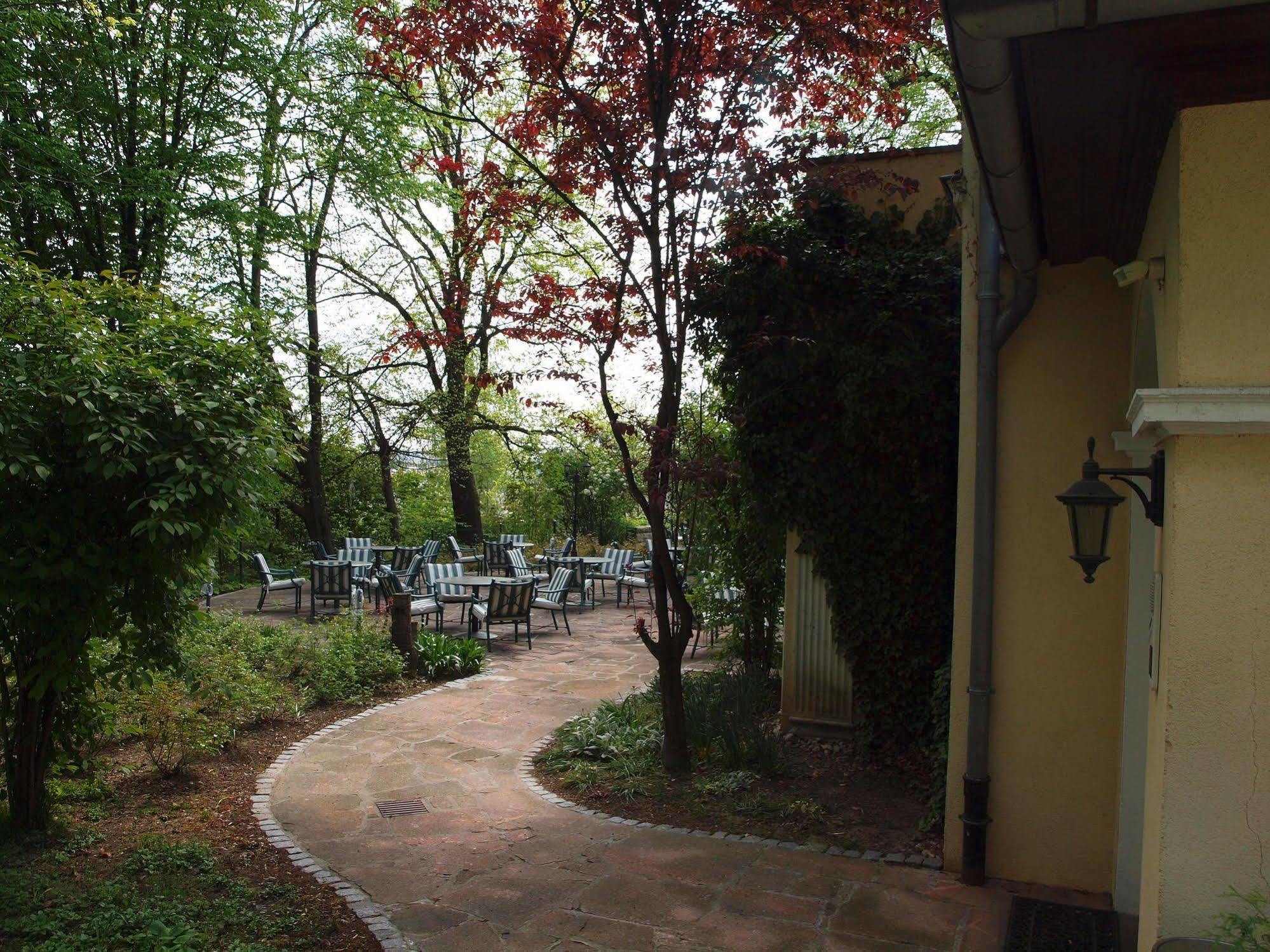 Hotel & Restaurant Bellevue Schmoelln Exterior foto